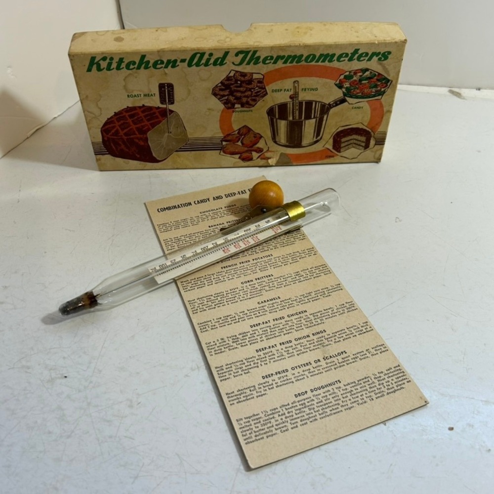 Vintage Kitchen-Aid Candy and Deep Fat Frying Thermometer with Box and Recipes‎